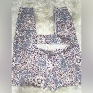 IVORY ELLA Multi printed Leggings- Medium